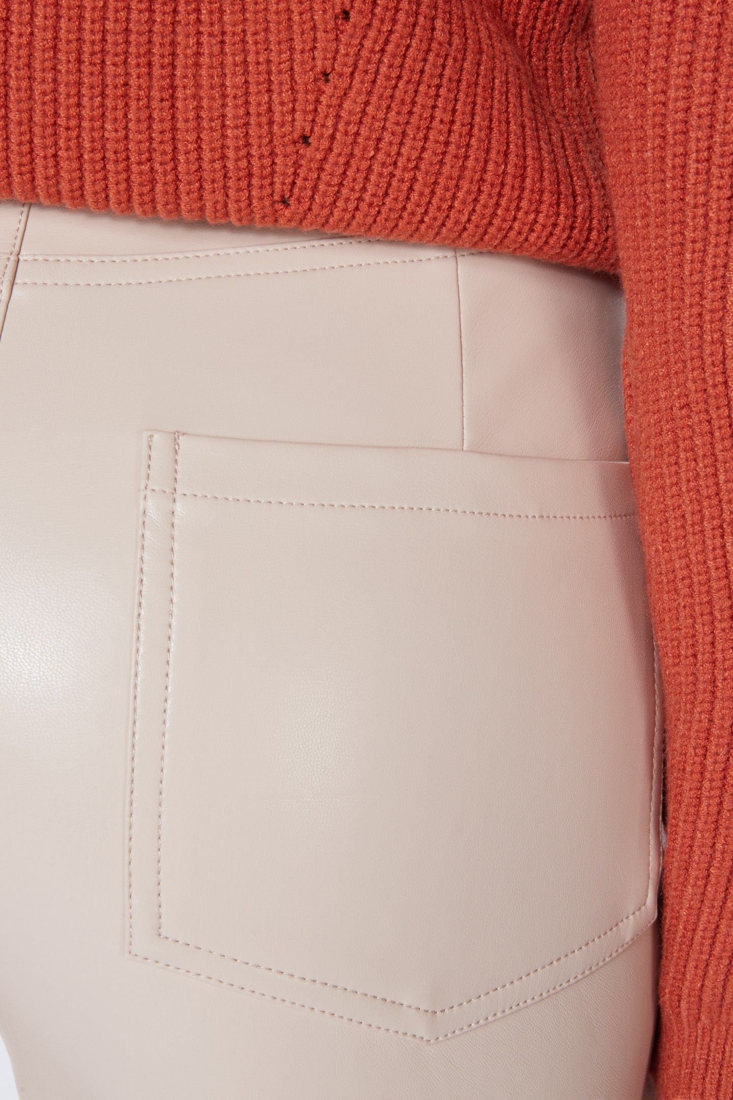 TROUSERS FLARED SPLIT PU BISCUIT 6