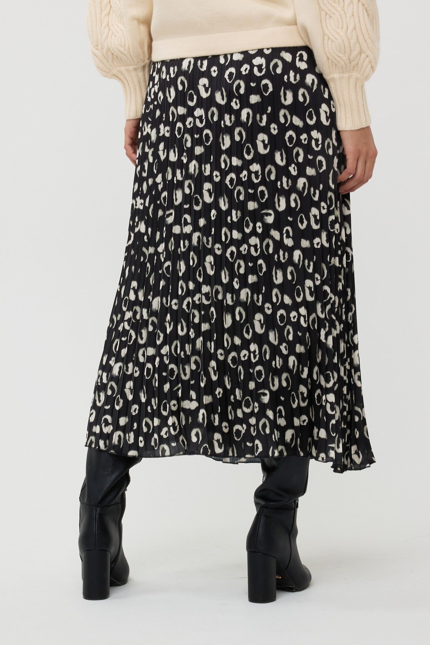 SKIRT PLISSE SATIN WILDERNESS PRINT 3