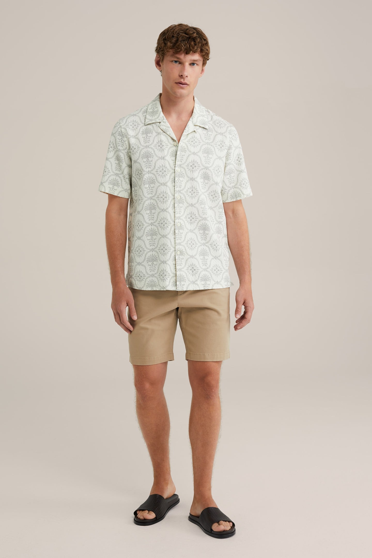 SHORT BEIGE 4