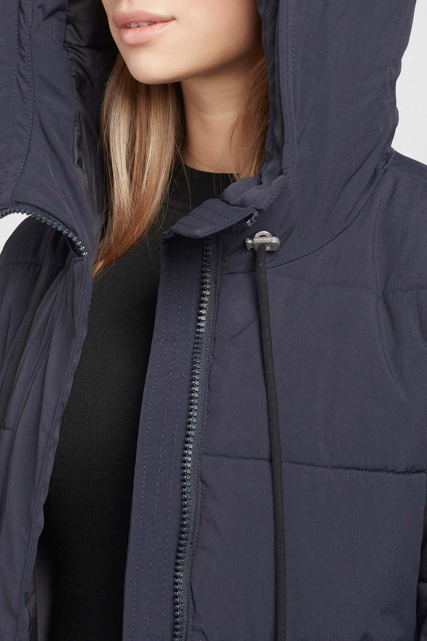LIZZ DEEP BLUE 7
