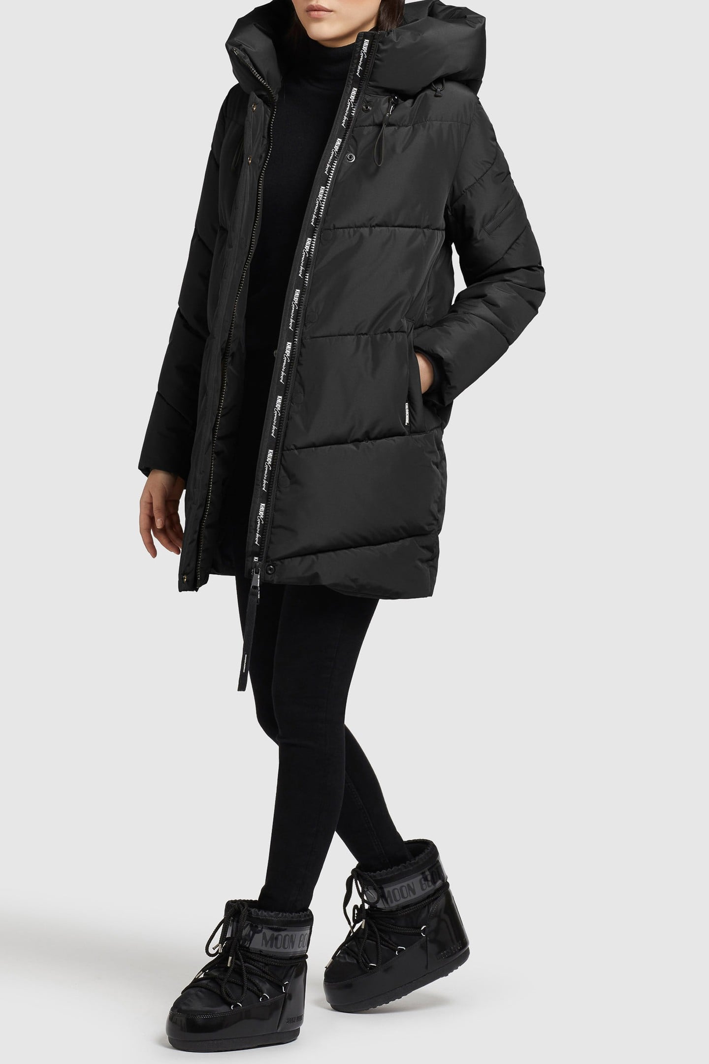 JORDIS4 BLACK 1