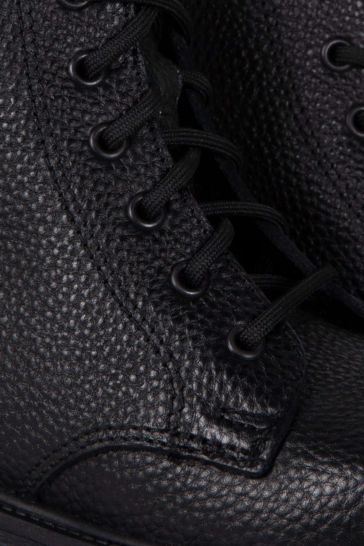 DECHASE – KEFF BLACK EMBOSSED 4