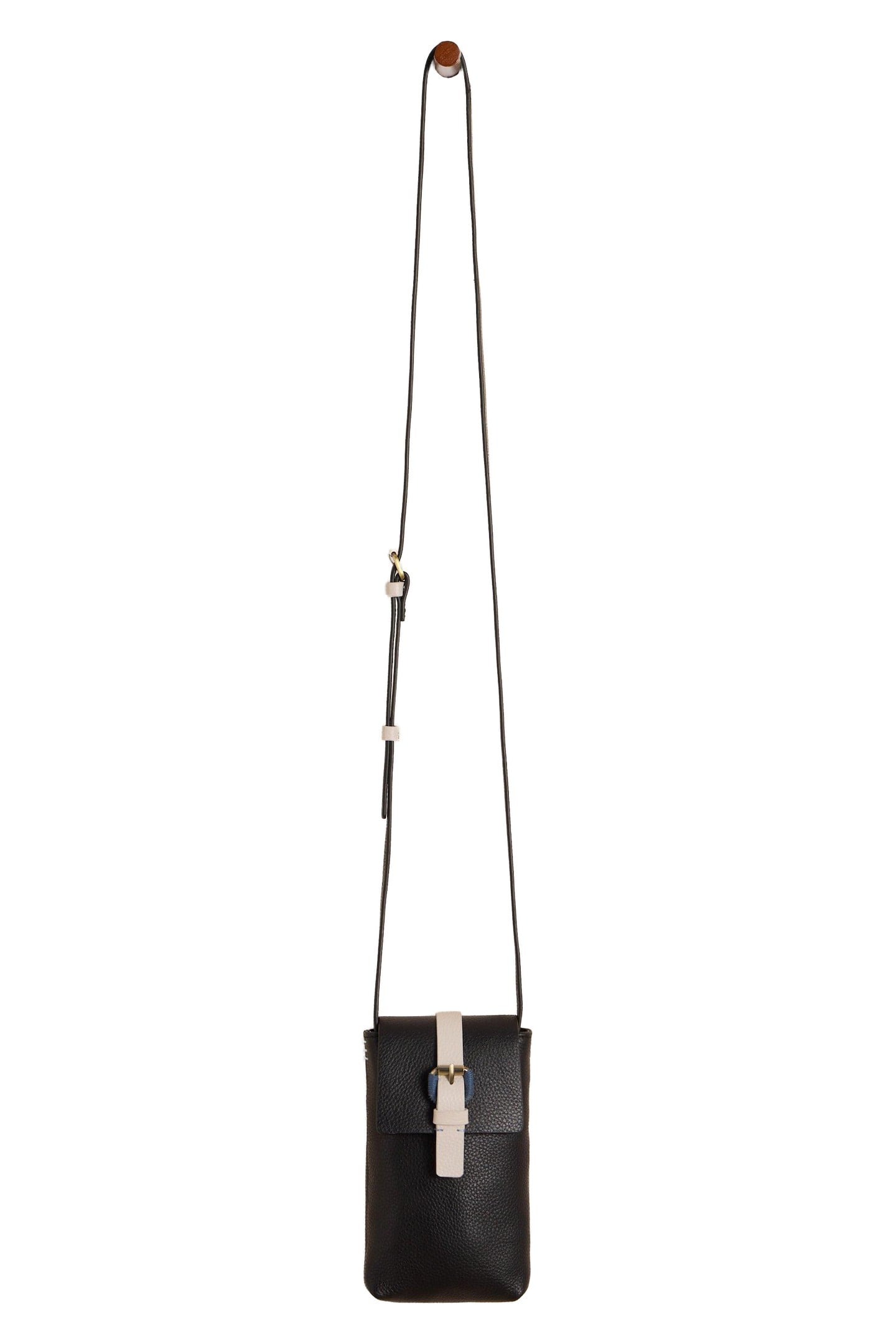 CLARA BUCKLE LEATHER PHONE BAG PURE BLACK 2