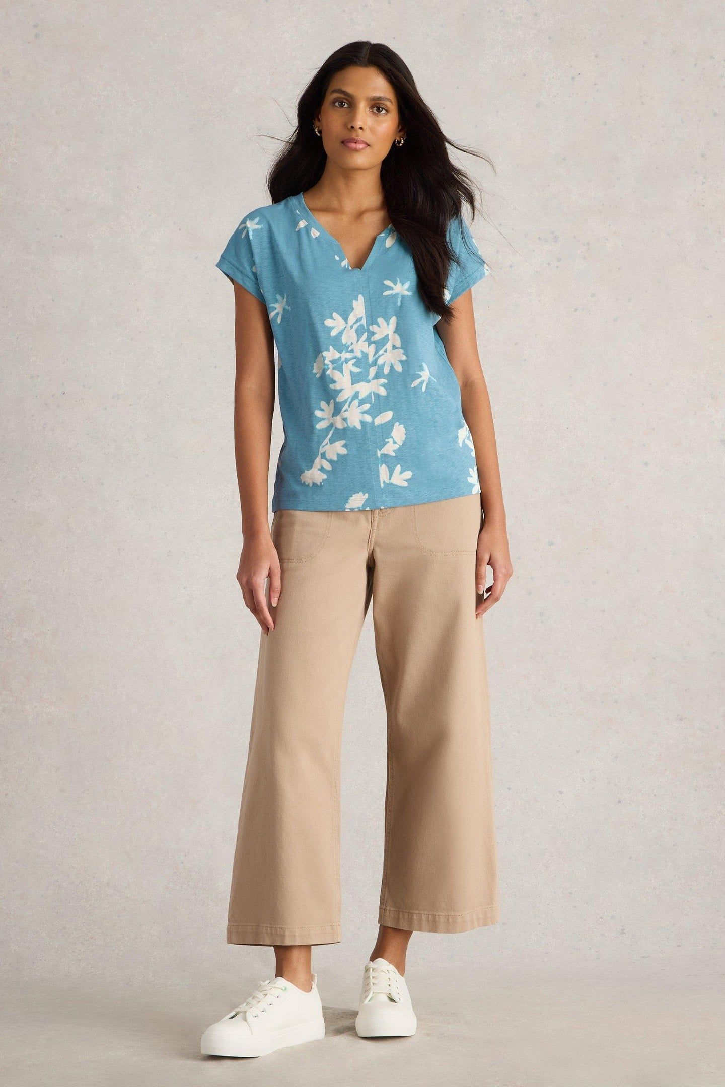 NELLY NOTCH NECK TEE BLUE PRINT 3