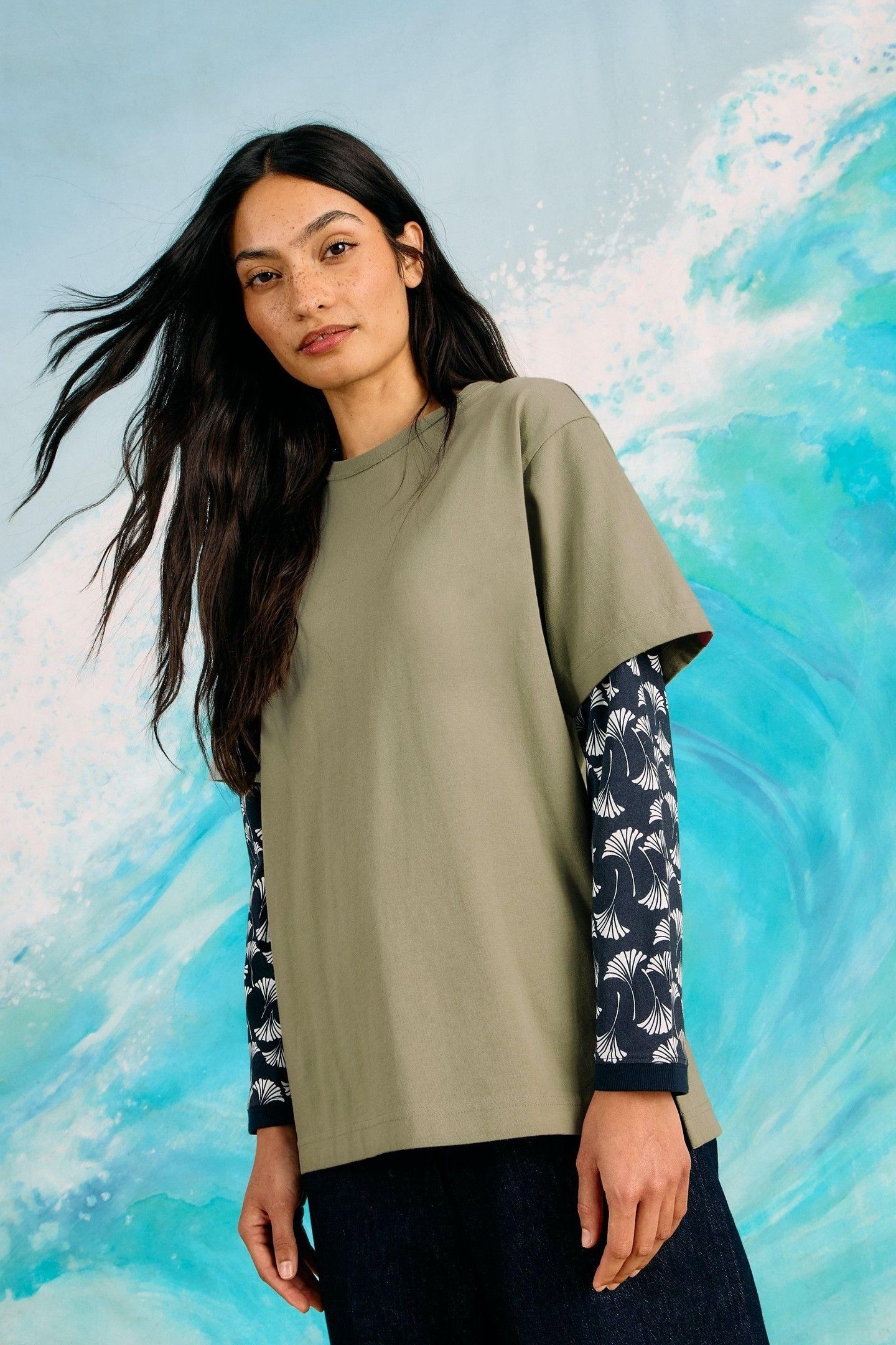 GRAPHIC TEE KHAKI GREEN 6