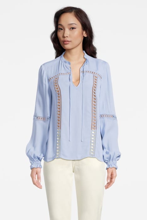 DONNA PALE BLUE 1