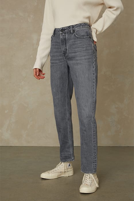 CAROLINE CROPPED CLEAN CARSON FLINTSTONE GREY WORN 1