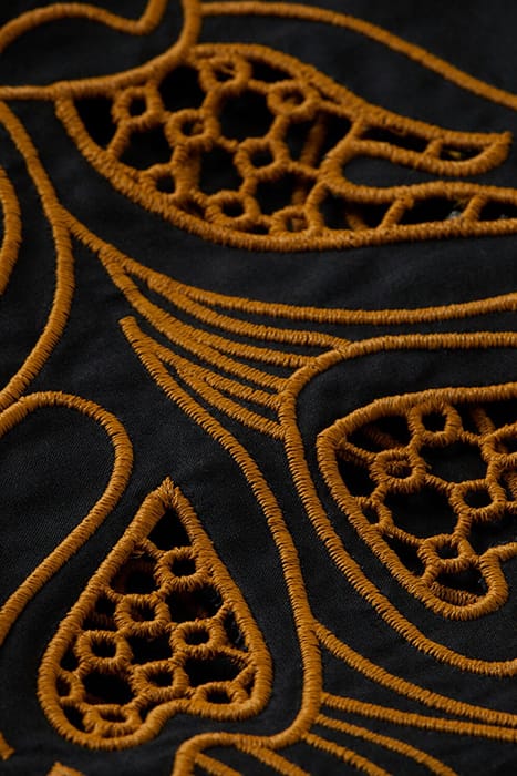 V-NECK FITTED TOP WITH BRODERIE VOLUME SLEEVE BLACK 3