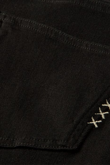 HAUT SEASONAL ESSENTIALS — STAY BLACK 3