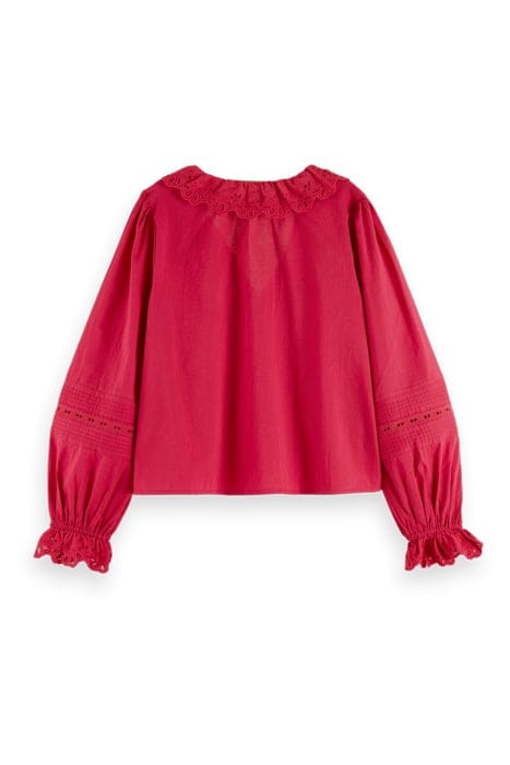 V-NECK SHIRT WITH BRODERIE IN ORGANIC COTTON CHERRY PIE 2