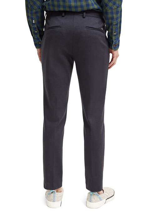 MOTT - SUPER SLIM-FIT YARN-DYED KNITTED CHINO MILITARY HOUND 2