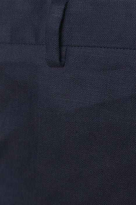 GOSNOLD SLIM SHORTS — NAVY 6