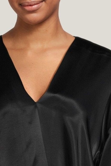 BREE TOP BLACK 5