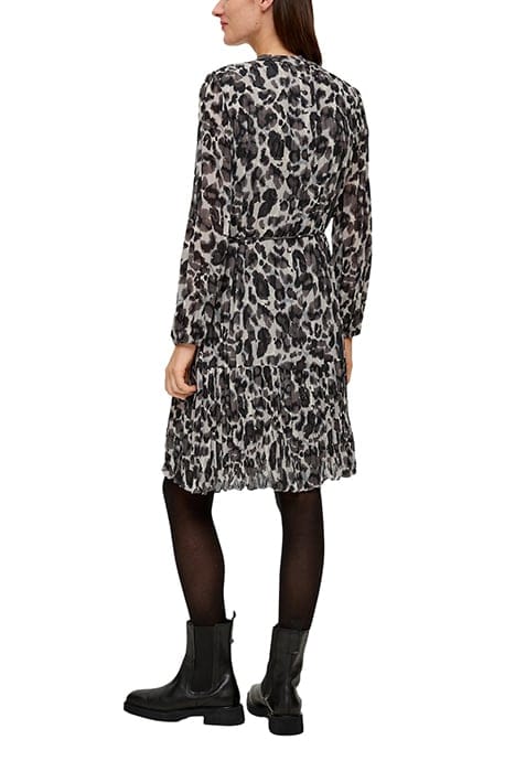 S.OLIVER DRESSES WHITE BLACK ALLOVER PRINT 2