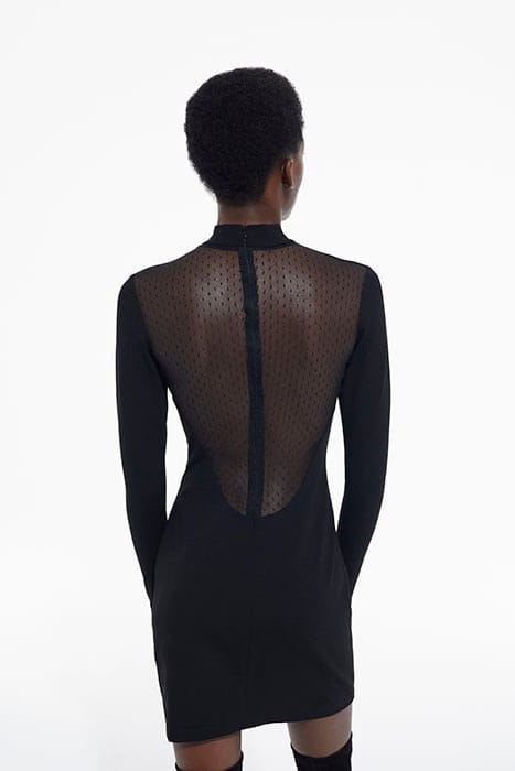 ROBE FITEE DETAIL PLUMETIS DOS BLACK 2