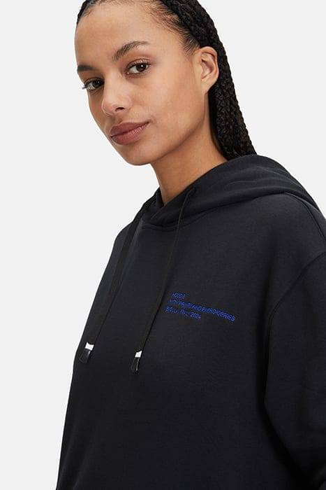 HOODIE WITH KANGAROO POCKET, TRANSFER AND EMBROIDERY DETAIL  7