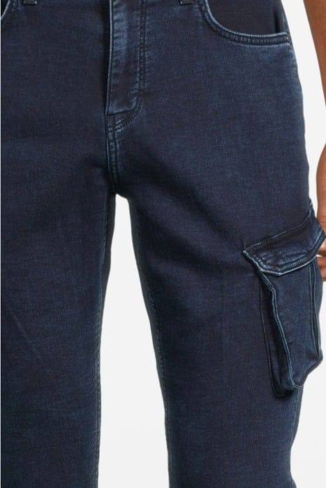 GUESS ECO VIRGIL OSAKA 4