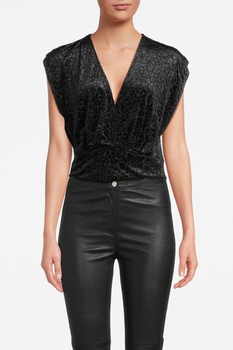 INDI BLACK 1