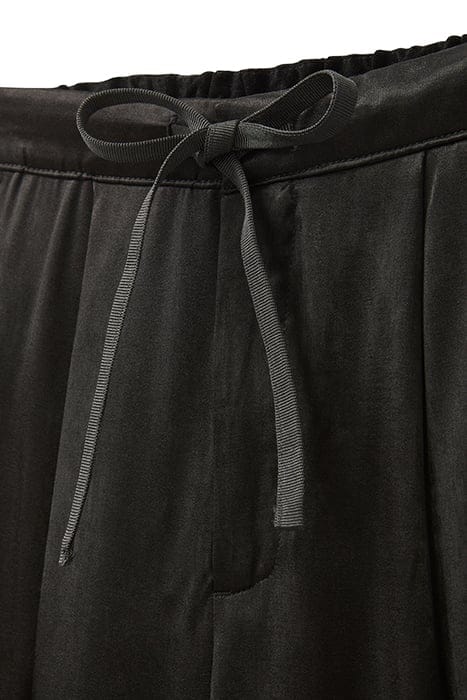 SATIN CARGO BLACK 5