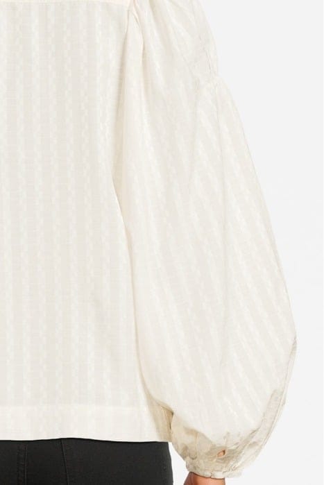 HYSSOP TOP OFF WHITE 4