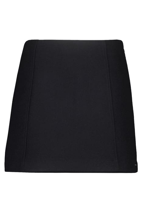 ROWAN BLACK 4