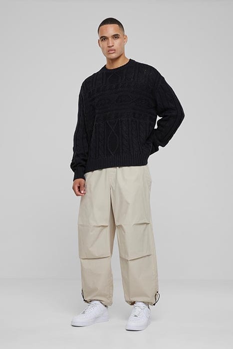 SET IN BOXY SWEATER BLACK 3