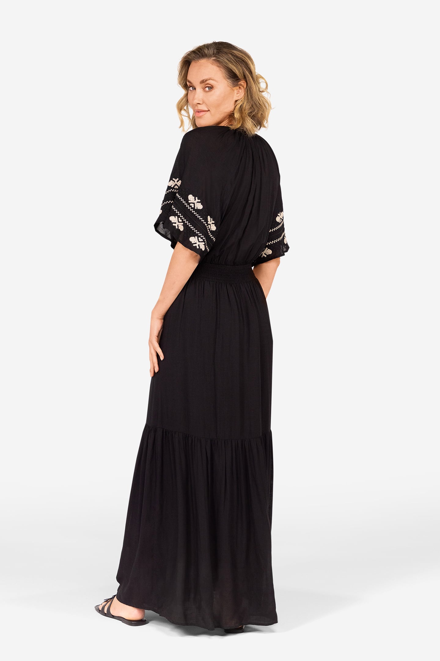 DONIA BLACK 2