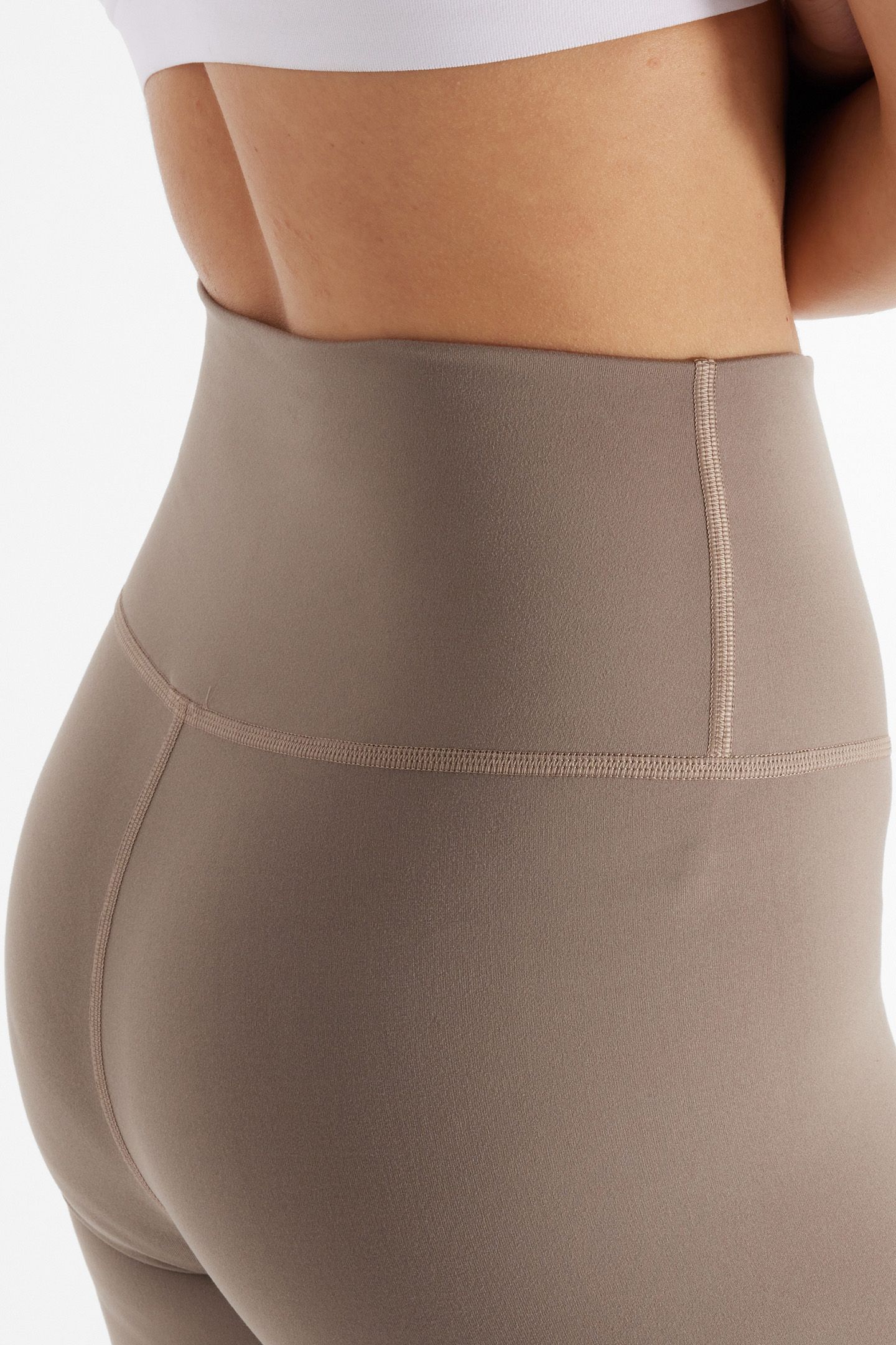 HIGH RISE LEGGINGS IN 25" LEG IN MUSHROOM 6