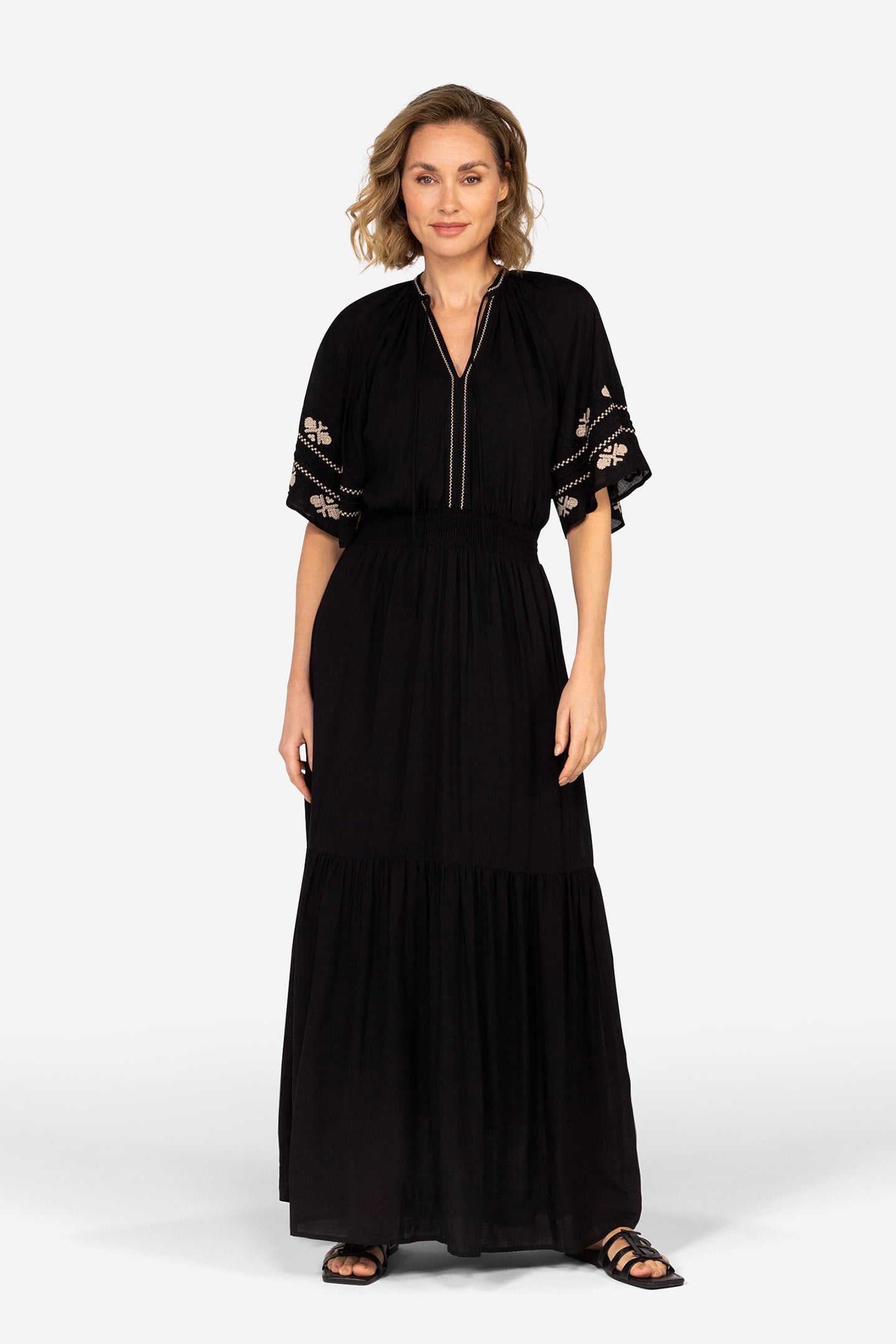DONIA BLACK 1