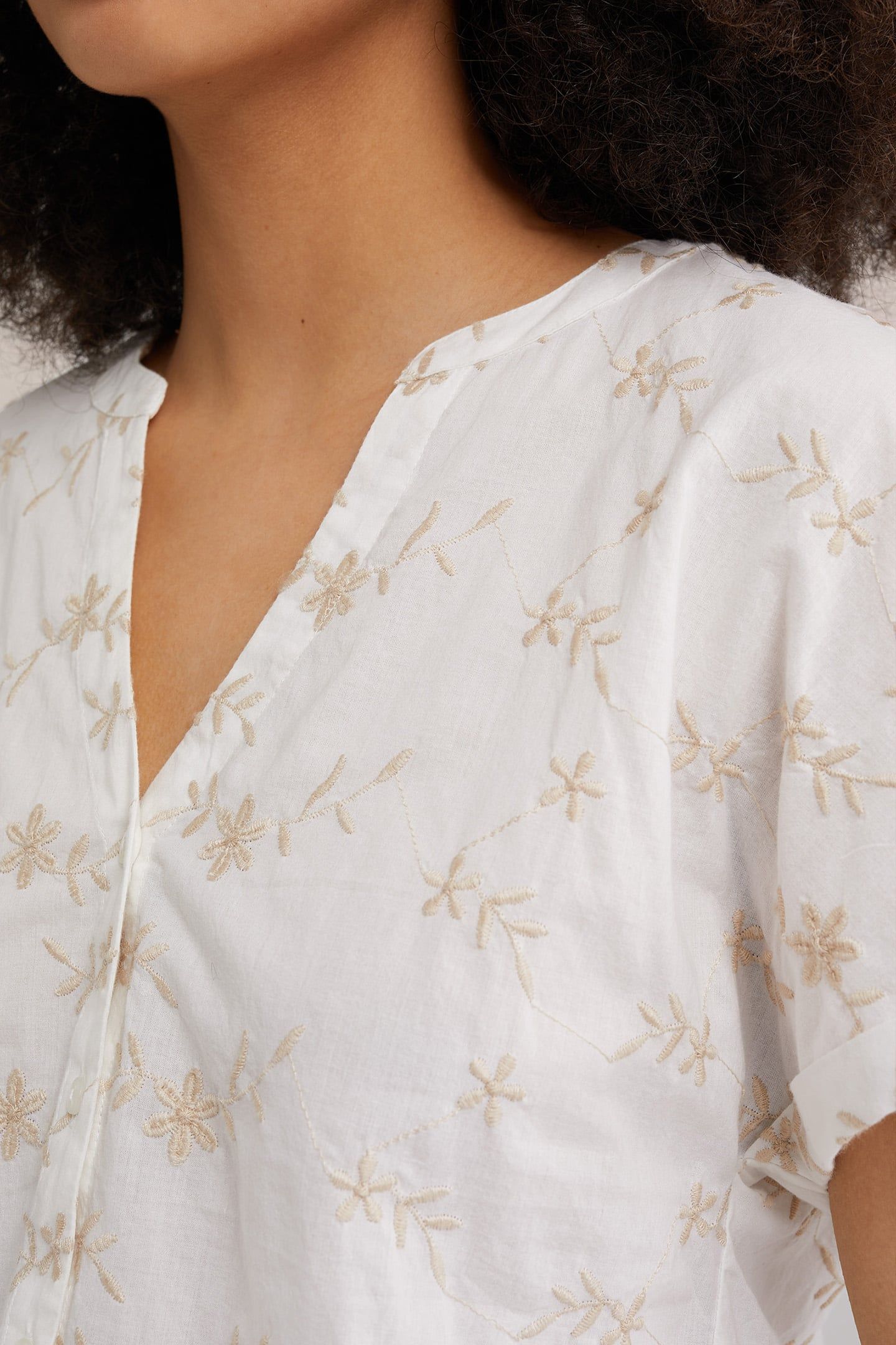BLOUSE WHITE 5