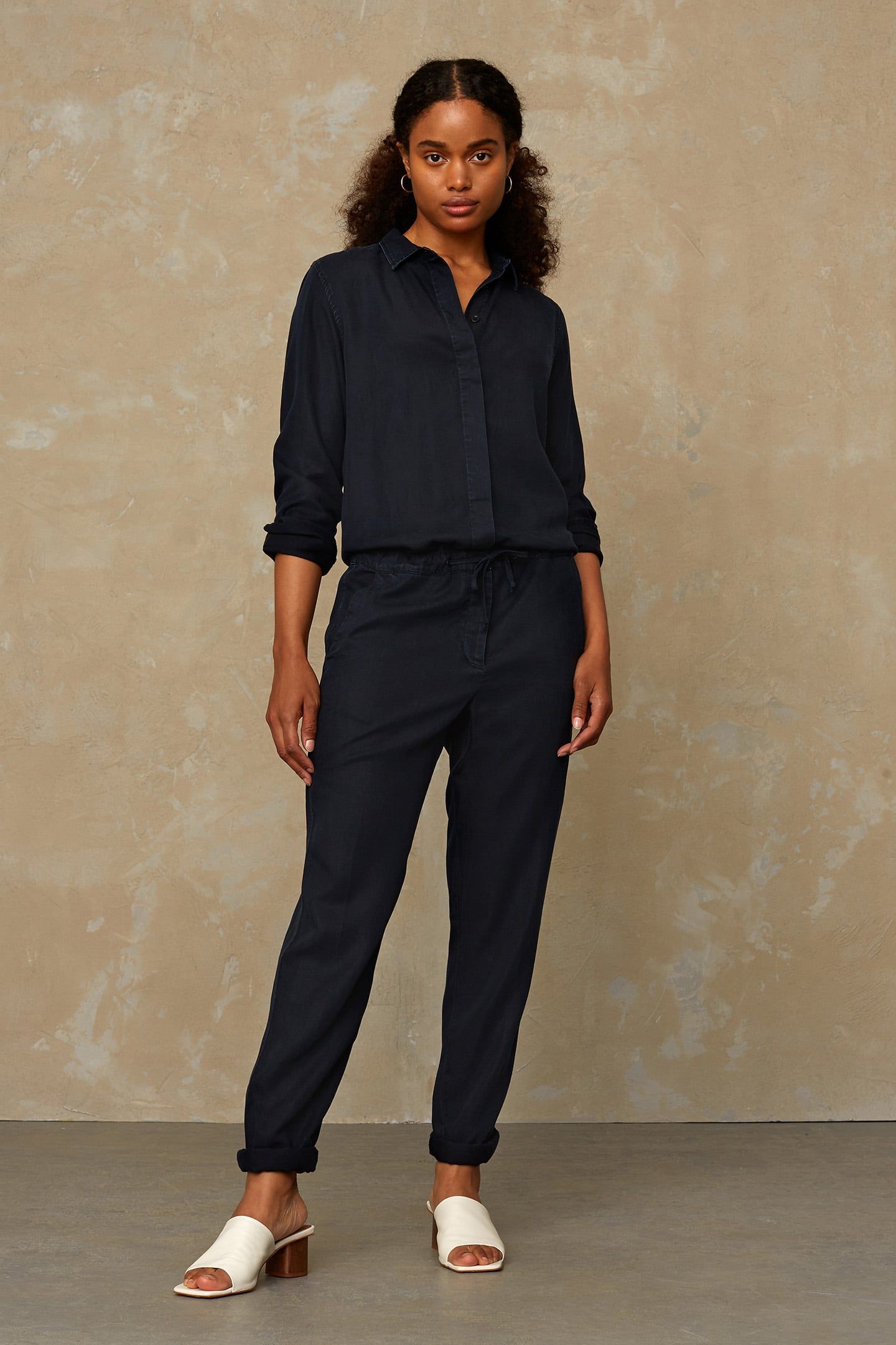 STEPHANIE BLUE BLACK 1