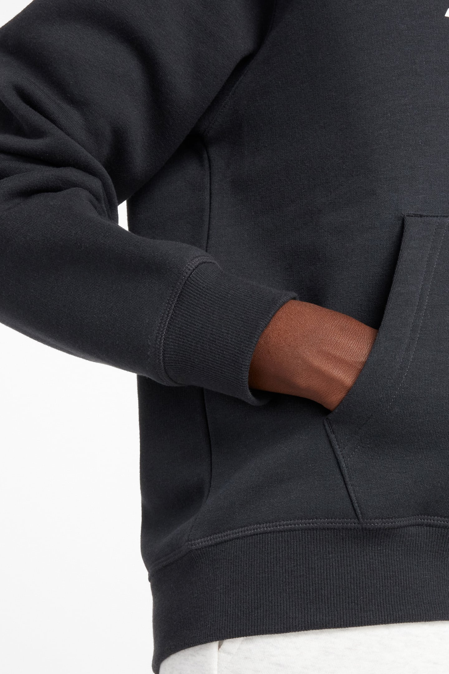 NB LOGO HOODIE IN BLACK 5
