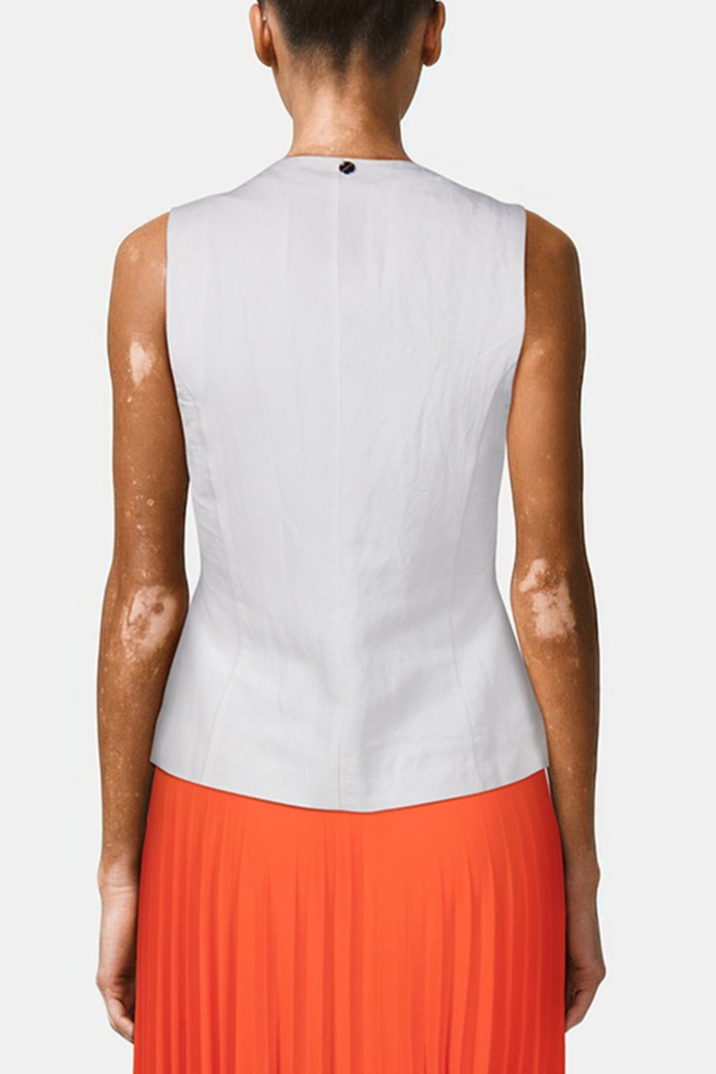 LINEN VEST WHISPER WHITE 2