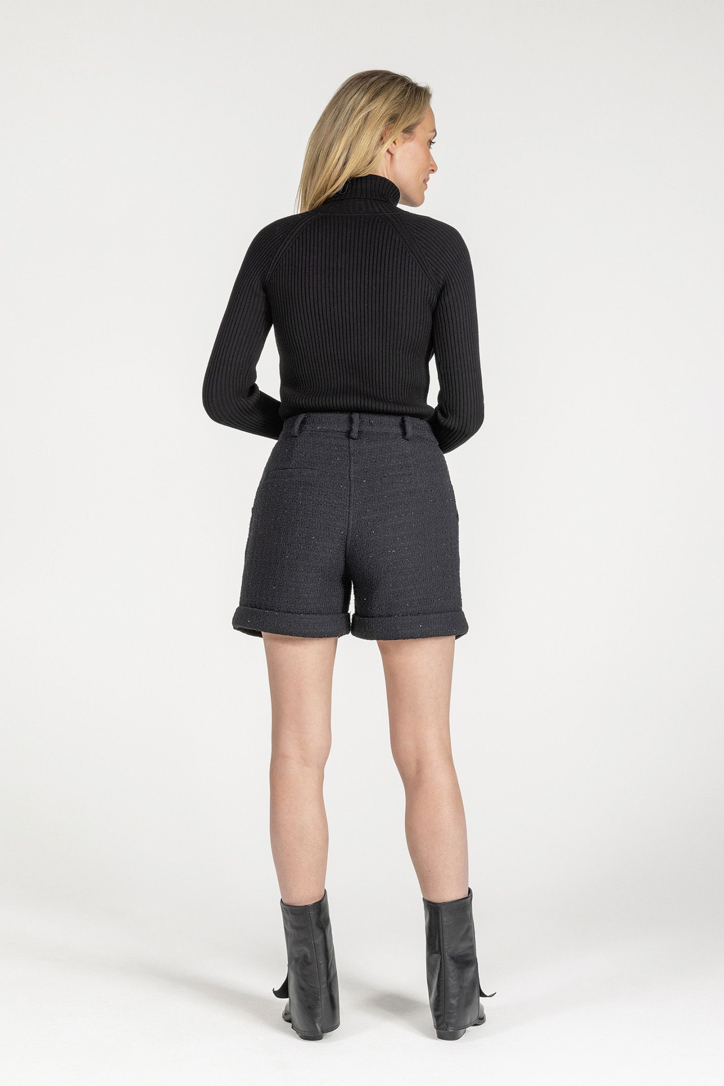 SANOU BLACK 2