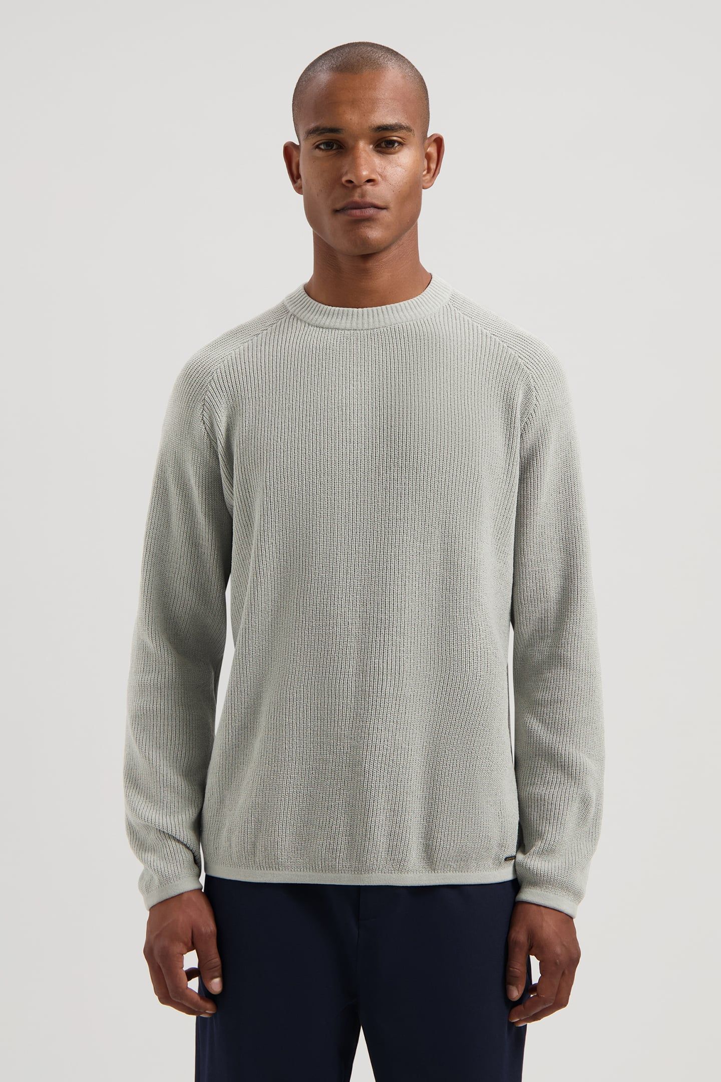 DS-CHENILLE CREWNECK GHOST GREY 1