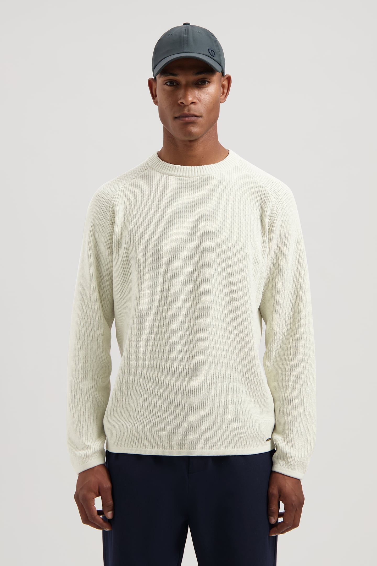 DS-CHENILLE CREWNECK SILVER BIRCH 1