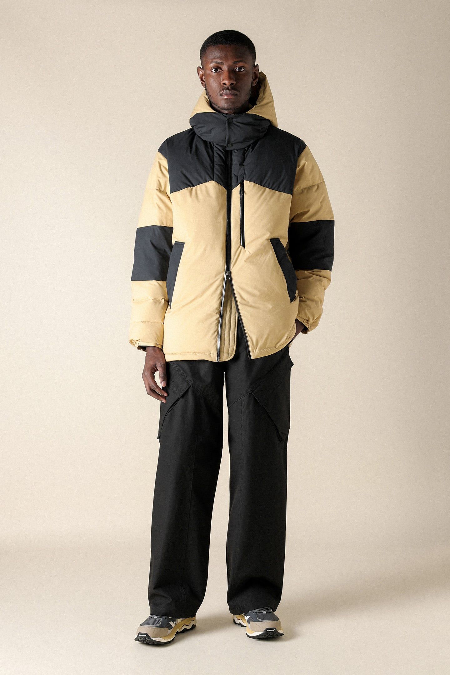 SL GTX WINDSTOPPER DOWN JACKET UNISEX BEIGE TAUPE / BLACK 3