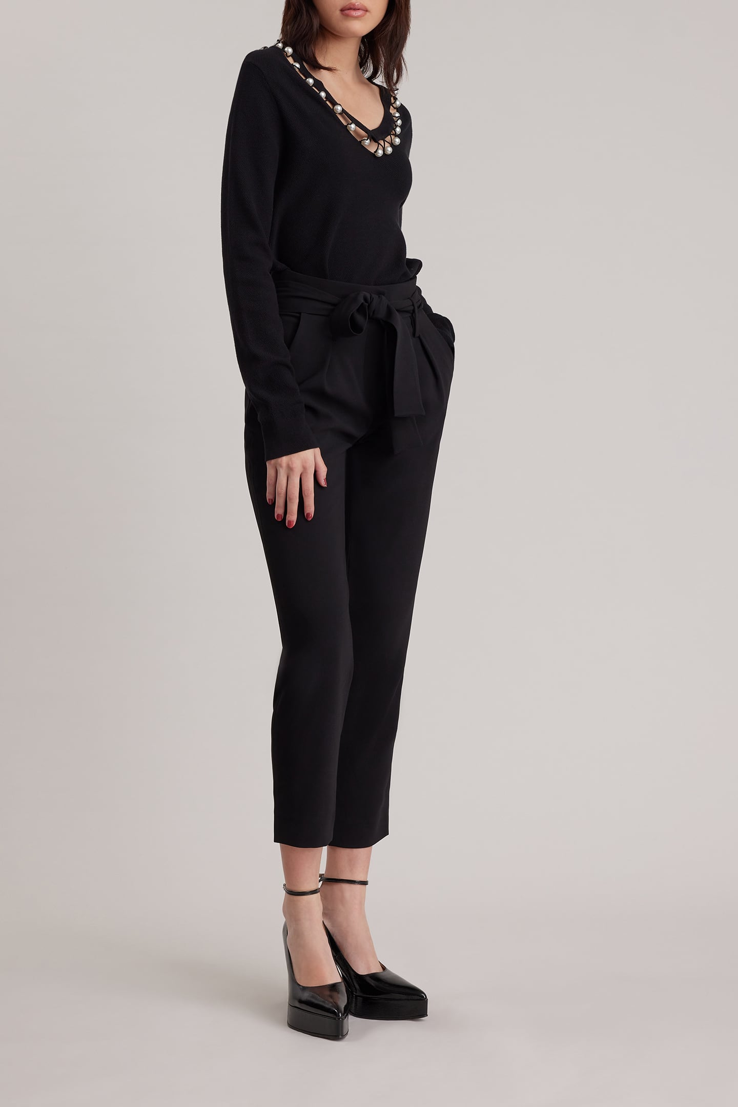 MAYARI PULLOVER BLACK 5