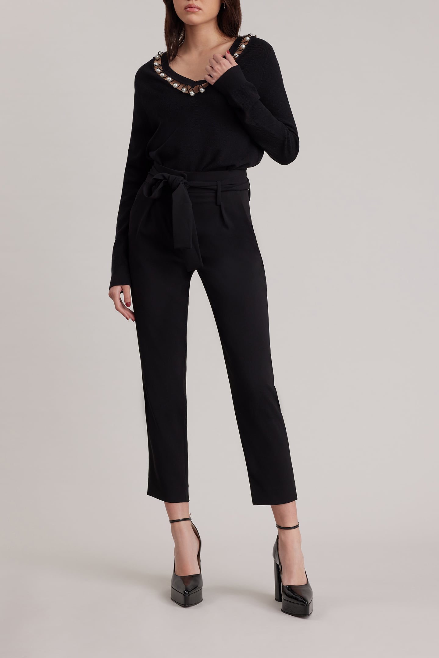 MAYARI PULLOVER BLACK 6