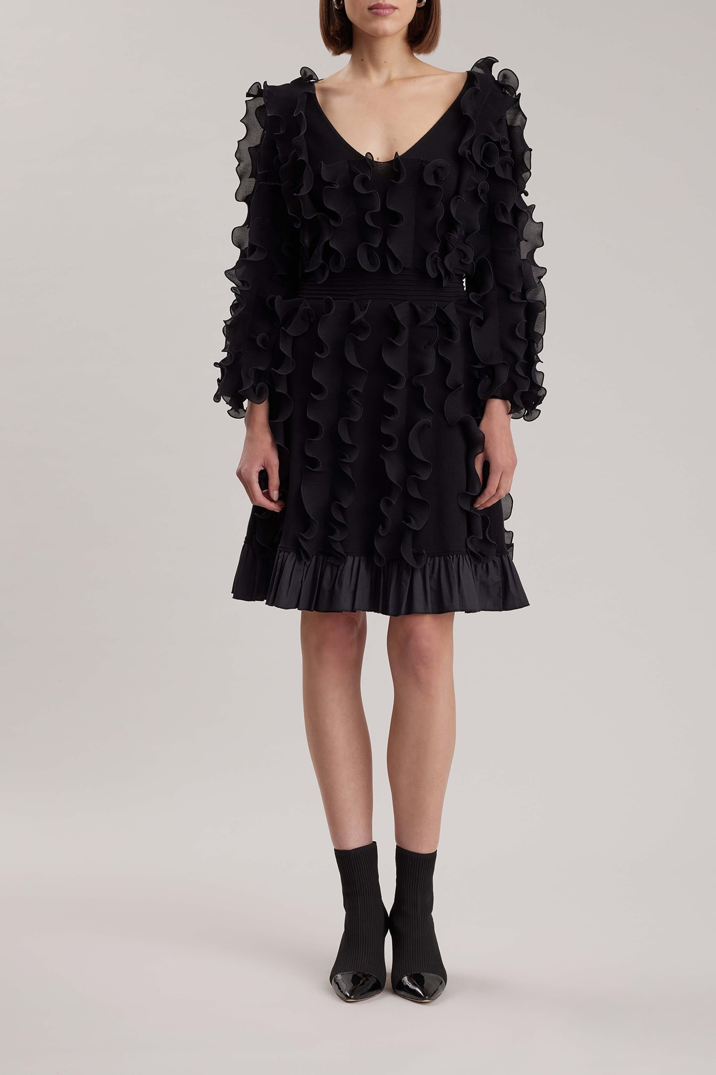 PROSE ROBE BLACK 2