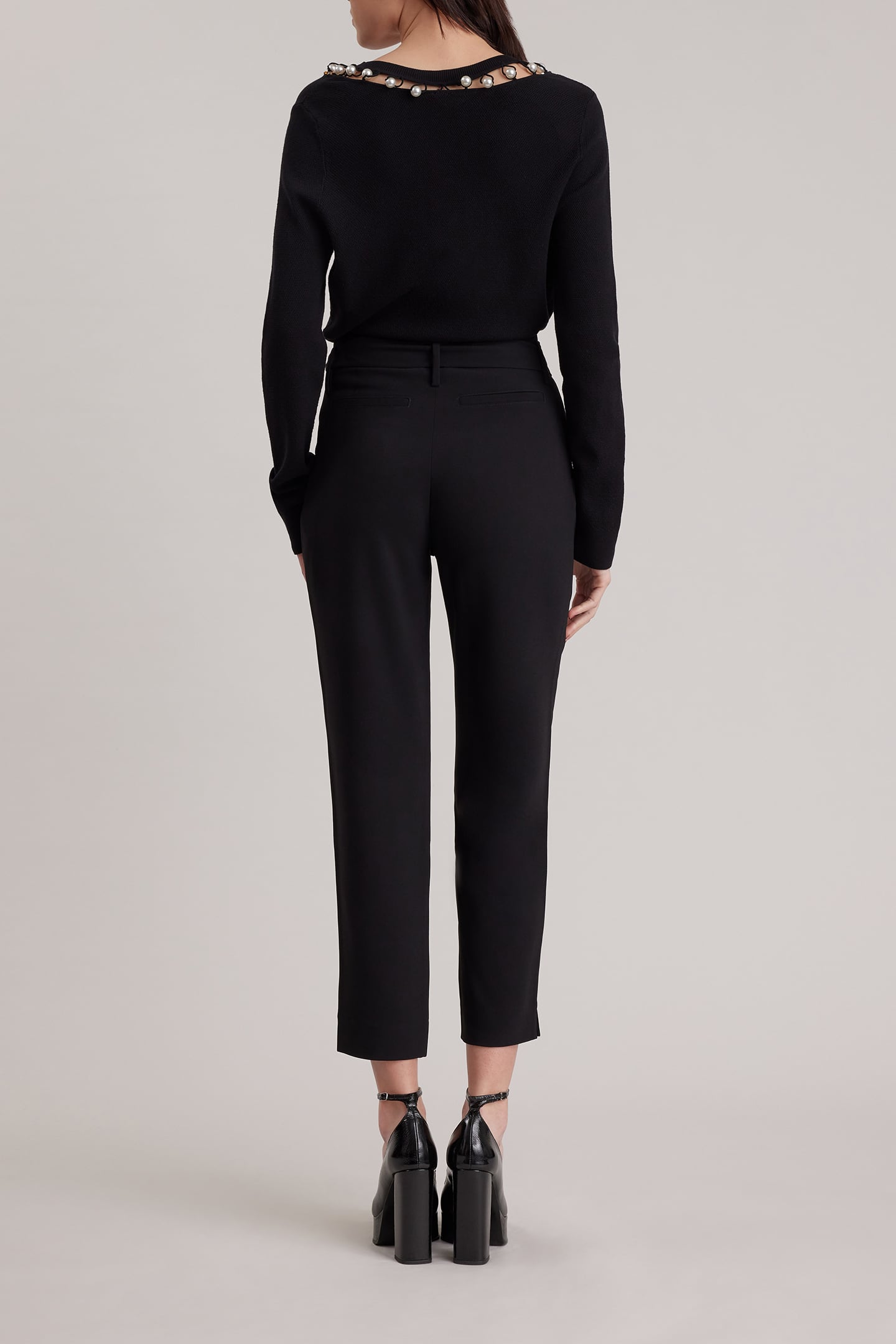 MAYARI PULLOVER BLACK 3