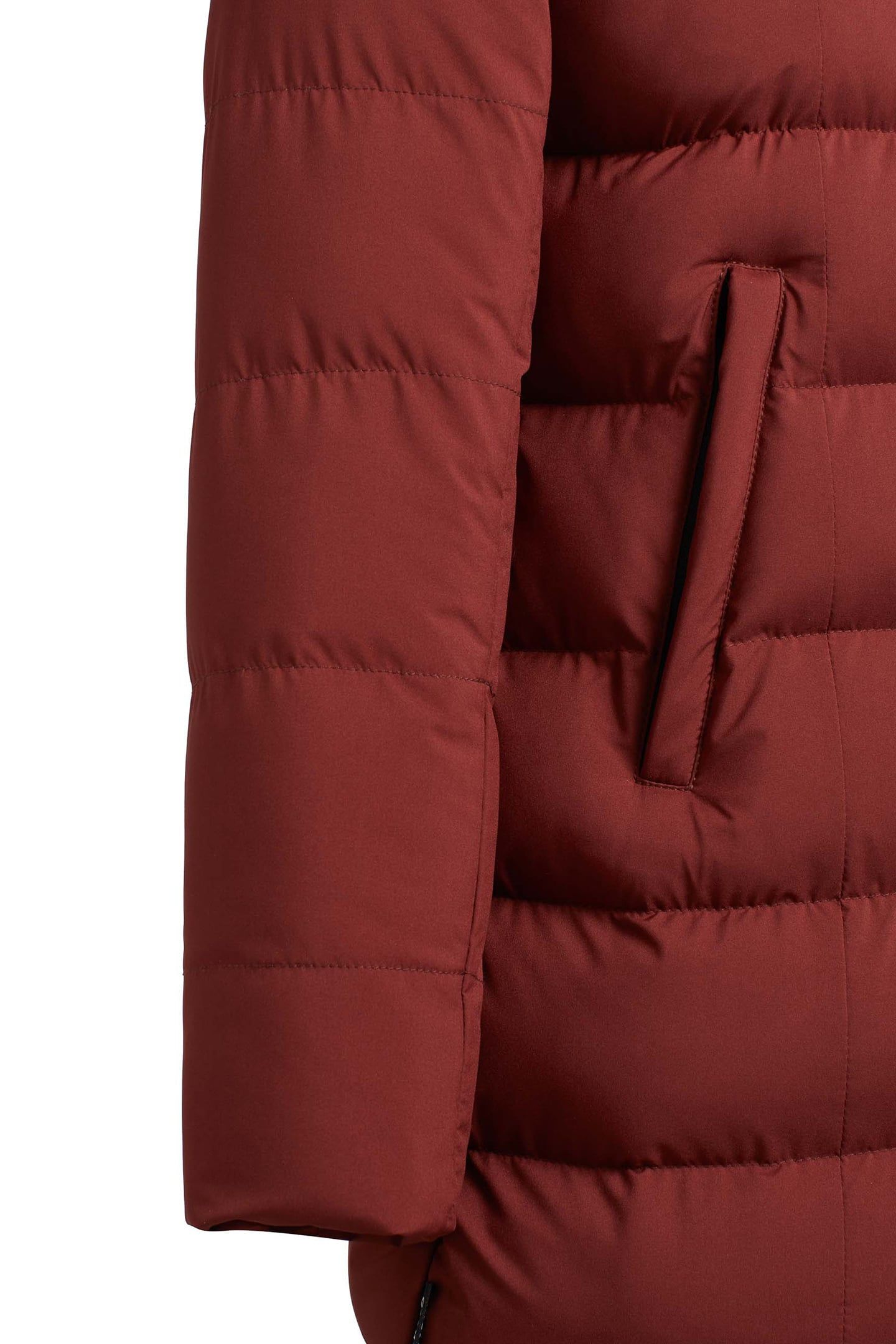 ANNE MATT MADDER RED 3