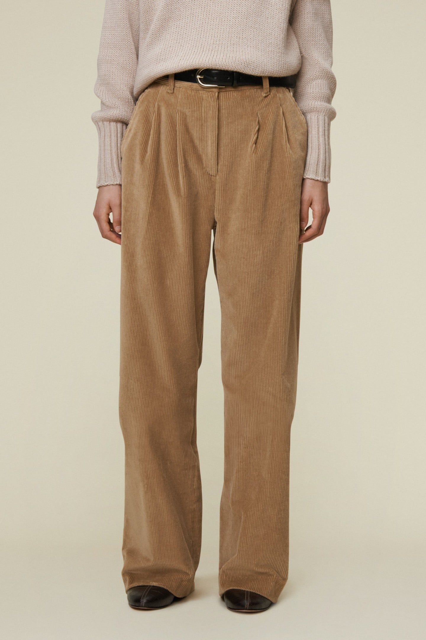 JASMINE BEIGE 1