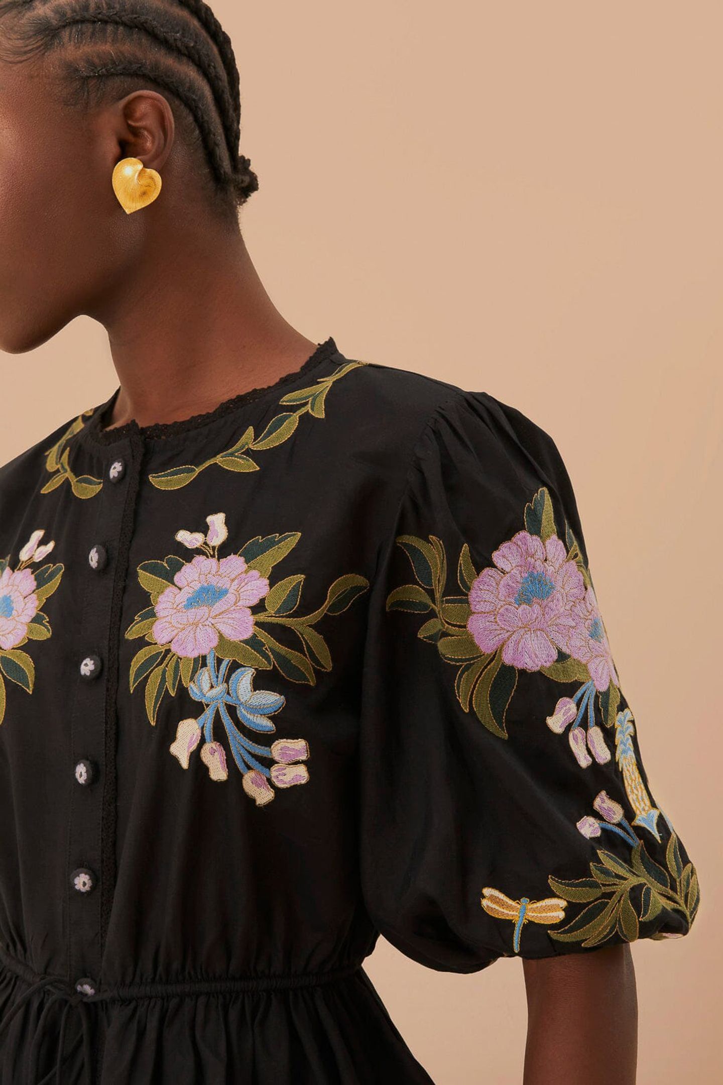 WINTER GARDEN EMBROIDERED SHORT SLEEVE BLOUSE 3