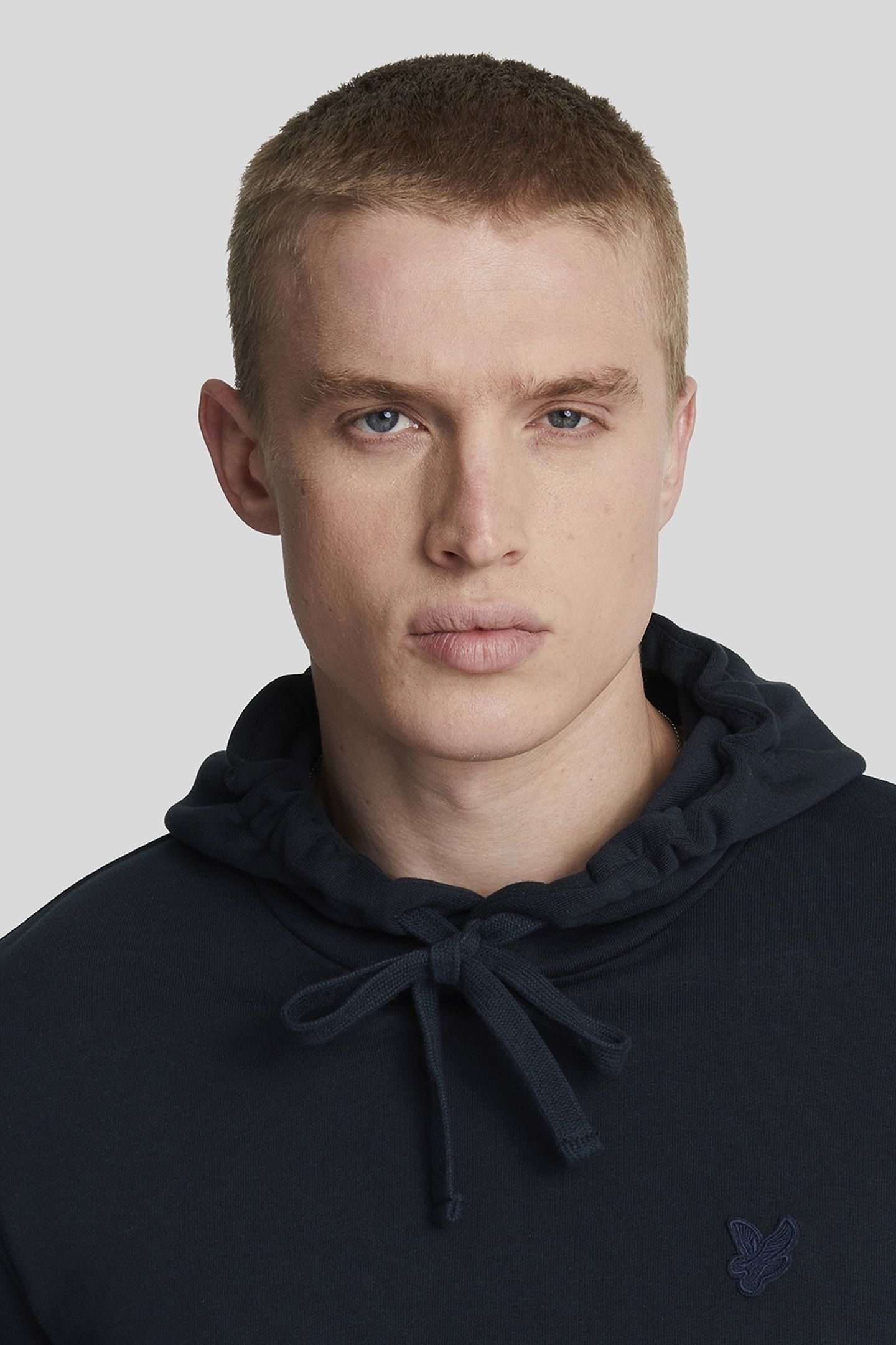 TONAL EAGLE PULLOVER HOODIE DARK NAVY 5