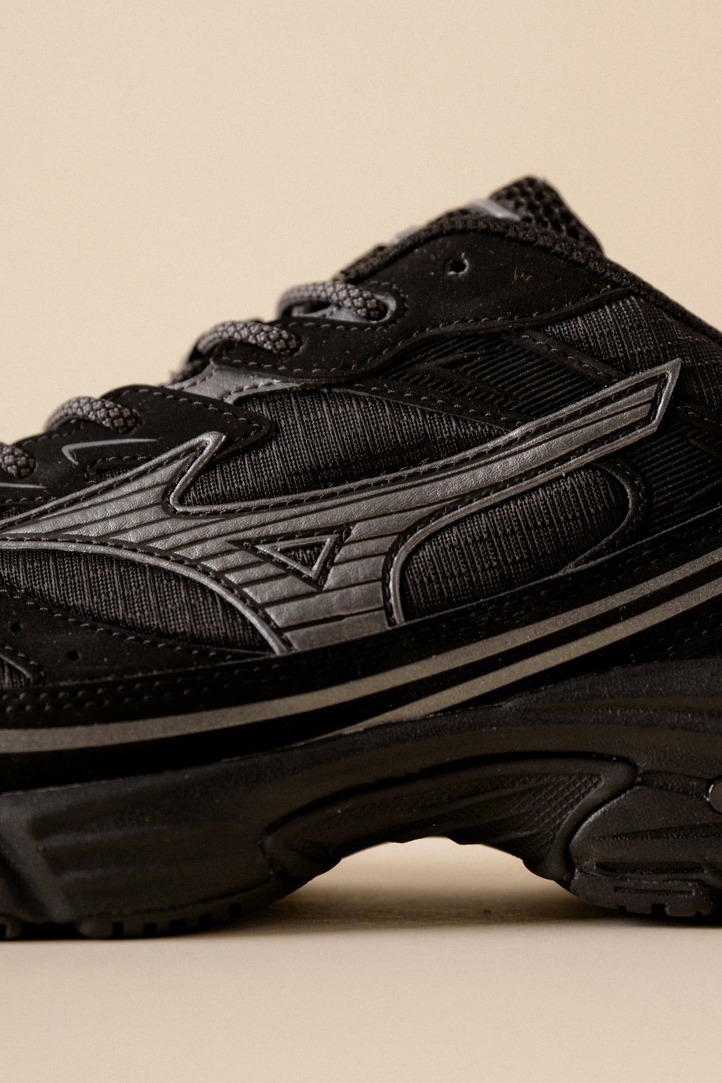 SHOE S.L.MXR UNISEX BLACK/METALLICGRAY 5