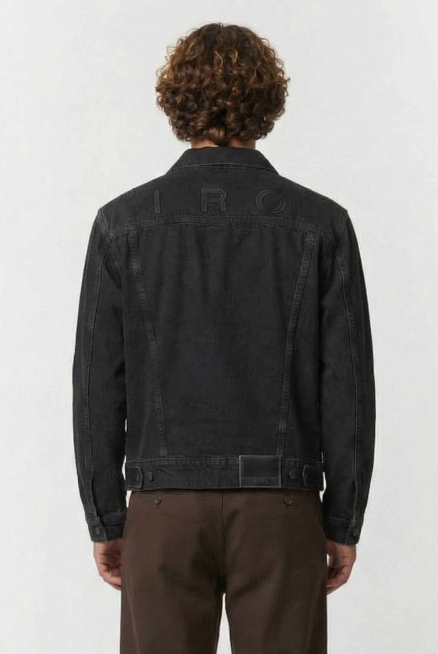 ARLO USED BLACK 2