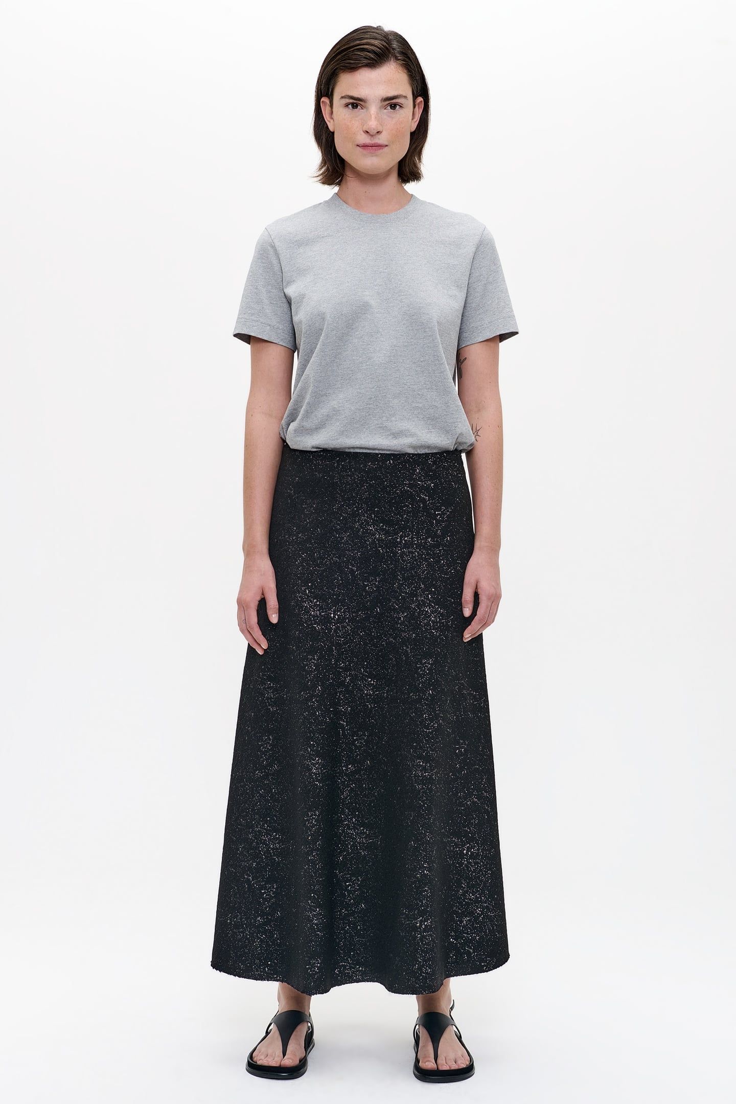 SHIMMER SKIRT BLACK 2