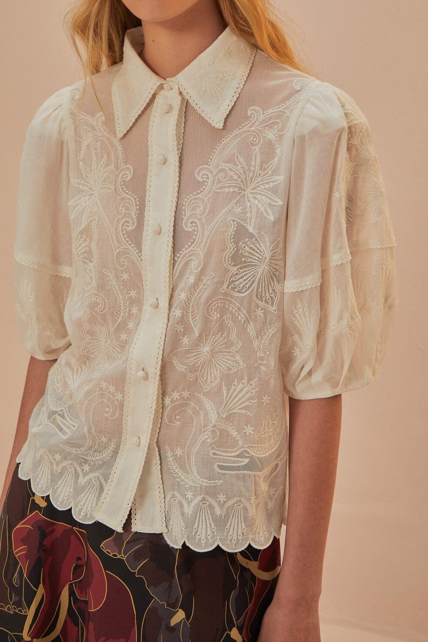 EMBROIDERED WHITE SHORT SLEEVE BLOUSE 4