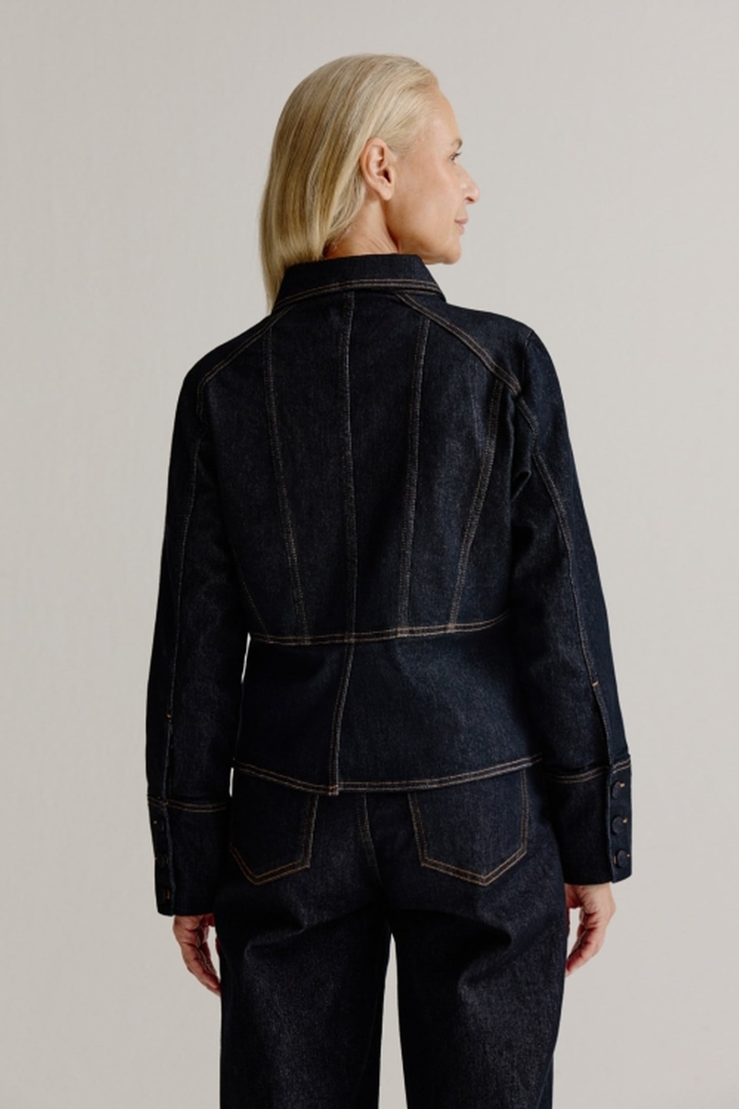 LINN JACKET BLACK 4